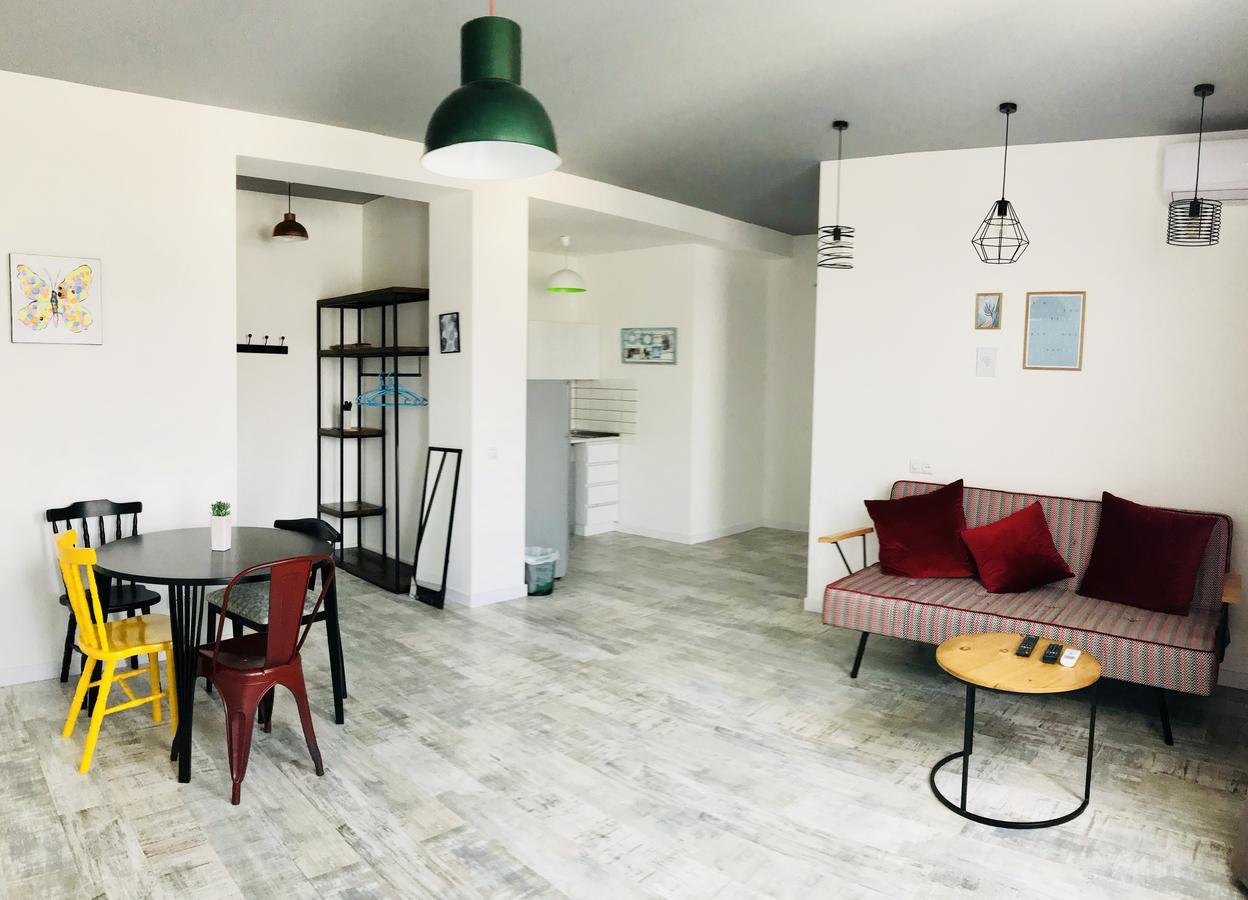 City Center Apartments By Happy Place Tbilisi Exterior photo
